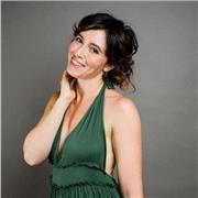 Neolaureata, studentessa di comunicazione, impartisce lezioni d'italiano